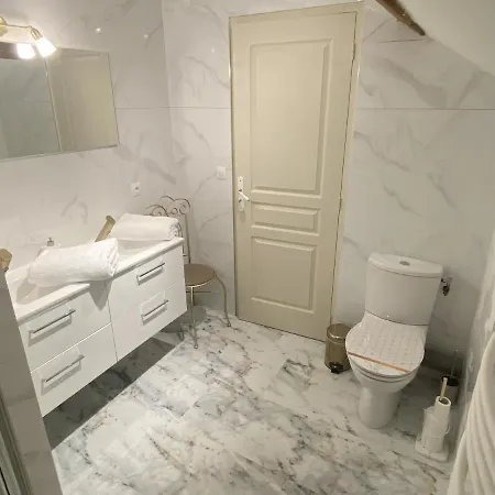 Couette-café Les Bergeronnettes - D'hôtes 3*